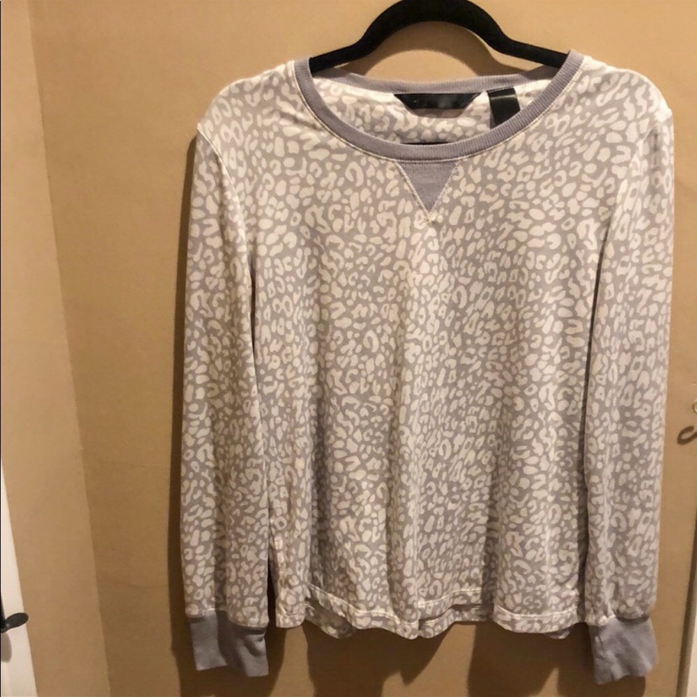 Noir animal print long sleeved top